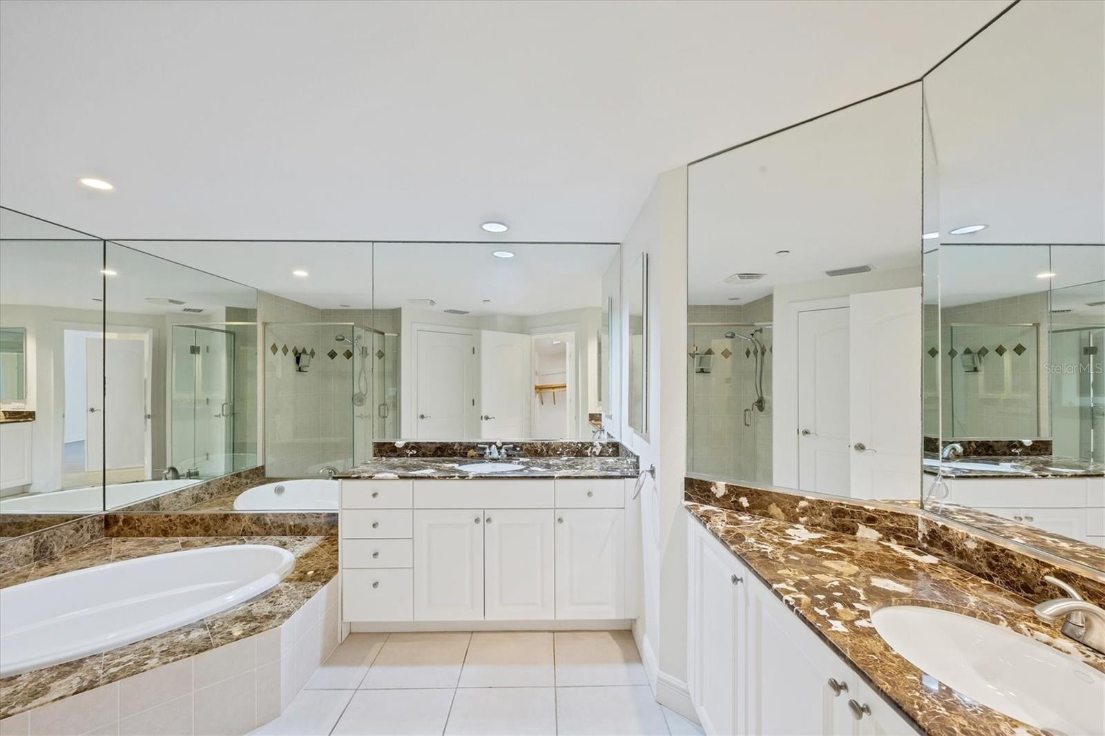 VILLAS AT BELLAGIO HARBOR VILLAGE - Residential