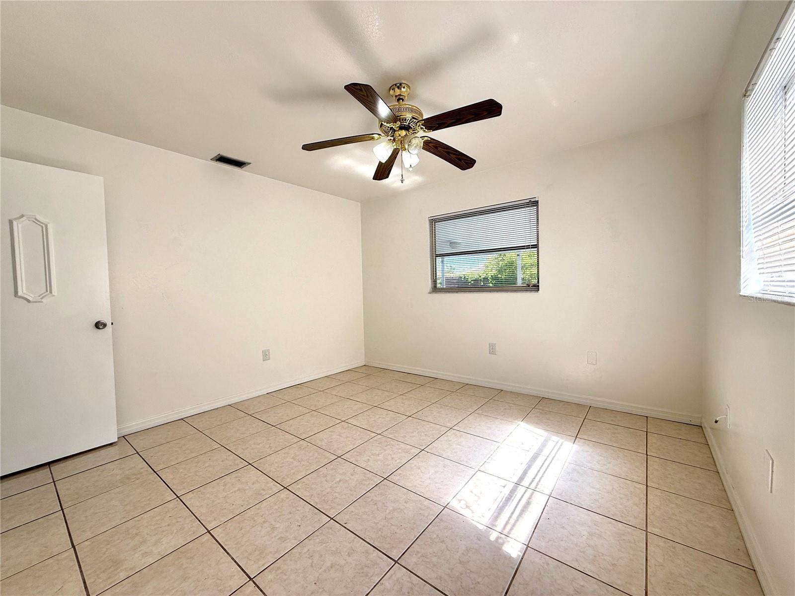 RIDGEWOOD ESTATES 19TH ADD - Residential