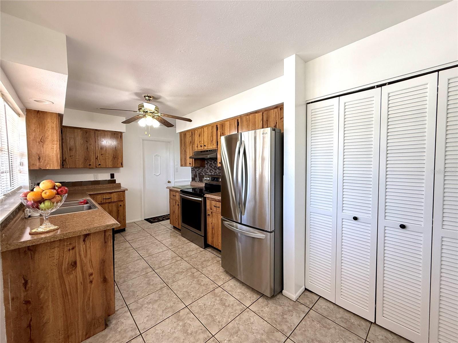 RIDGEWOOD ESTATES 19TH ADD - Residential