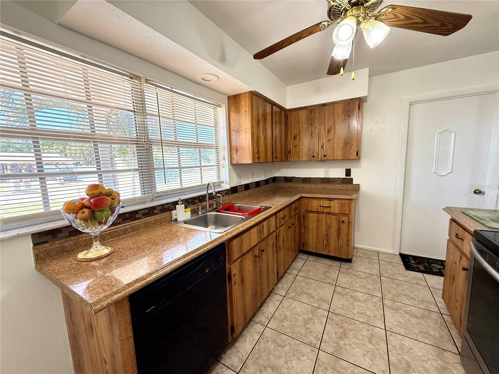 RIDGEWOOD ESTATES 19TH ADD - Residential