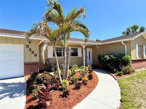 Photo of 5389 Foxwood Drive, Sarasota, FL 34232 (MLS # A4689846)