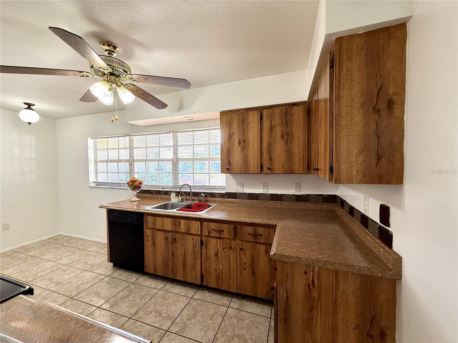 RIDGEWOOD ESTATES 19TH ADD - Residential