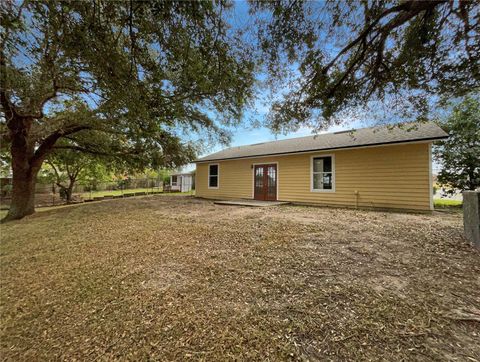 A home in LAKELAND