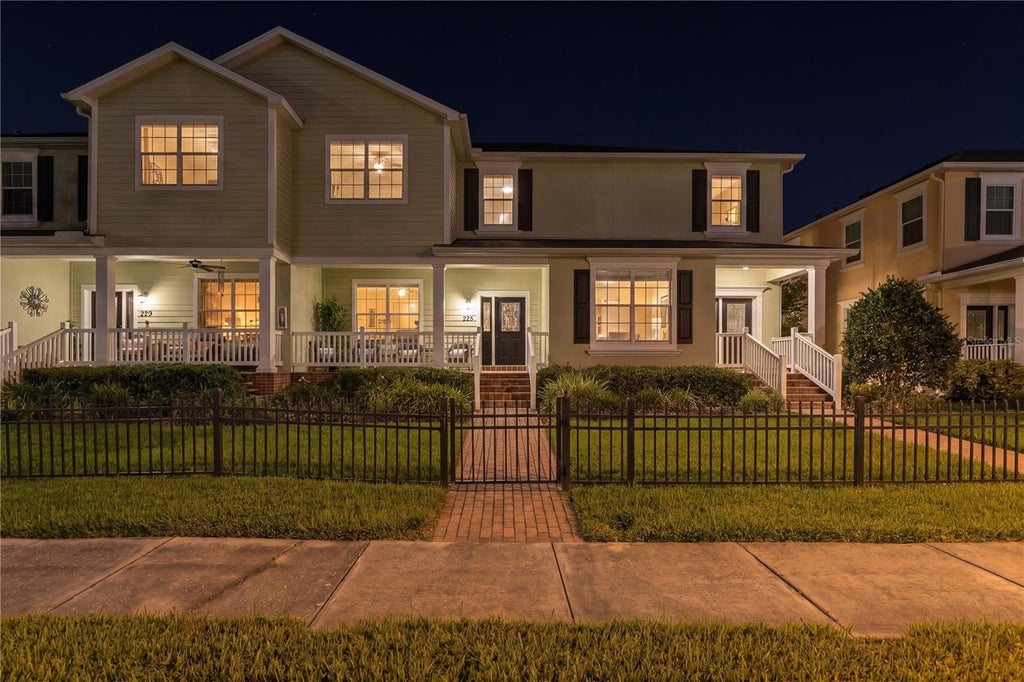 Photo of 225 49th Avenue N, St Petersburg, FL 33703 (MLS # TB8556191)