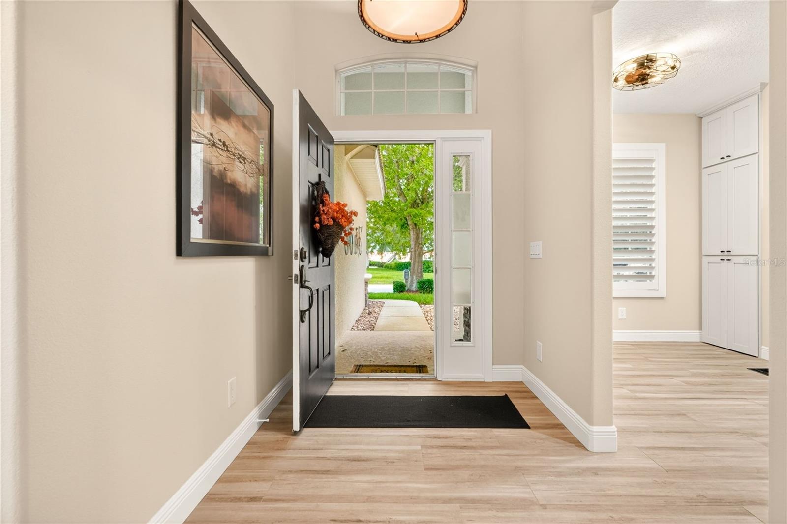WOODVIEW VILLAS 01 - Residential