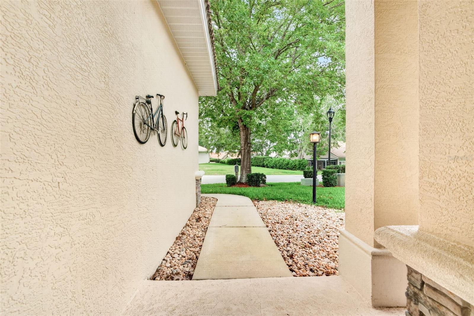 WOODVIEW VILLAS 01 - Residential