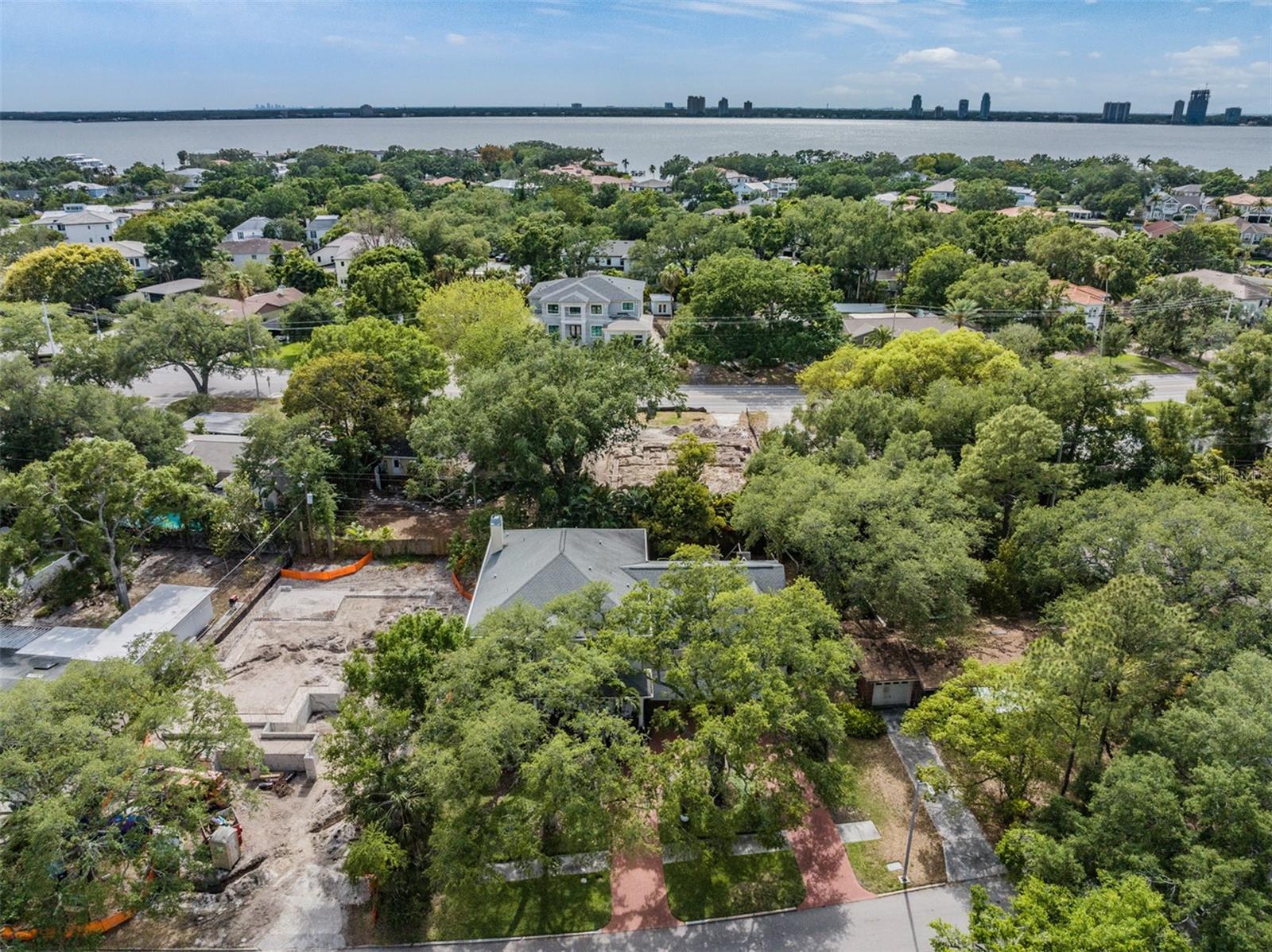 DAVIS ISLANDS - Residential