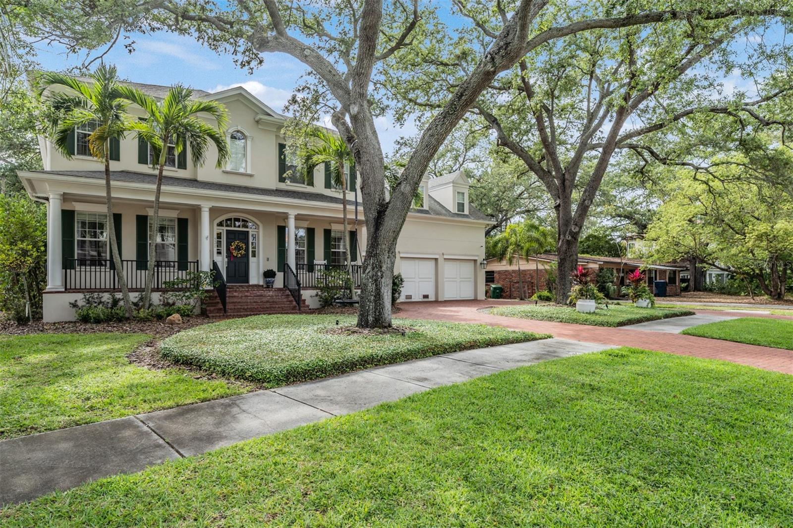 DAVIS ISLANDS - Residential