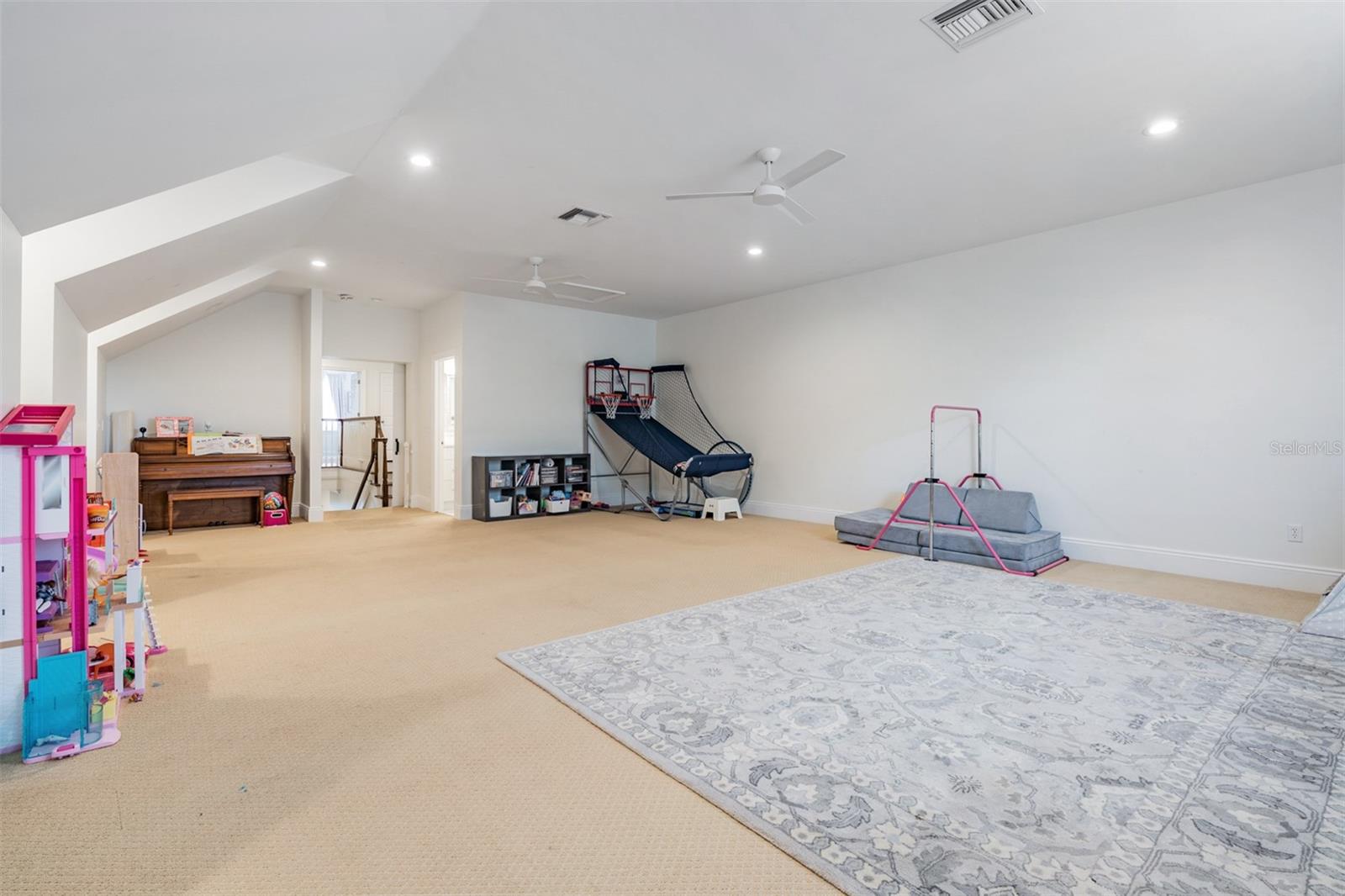 DAVIS ISLANDS - Residential