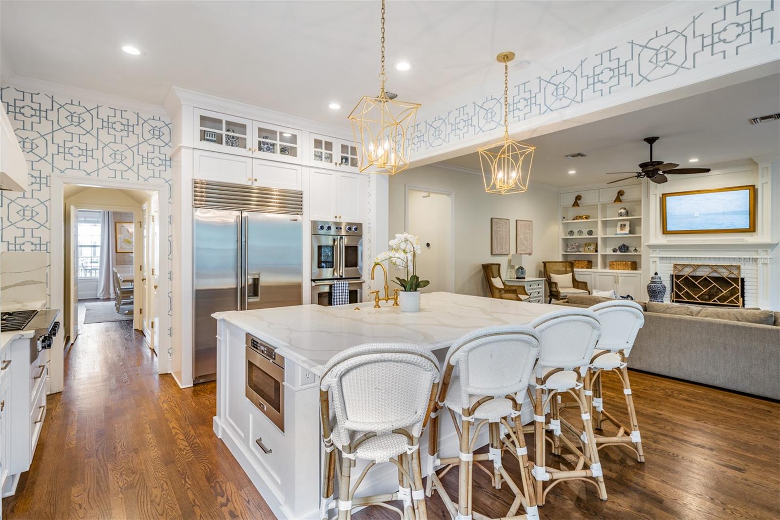 DAVIS ISLANDS - Residential