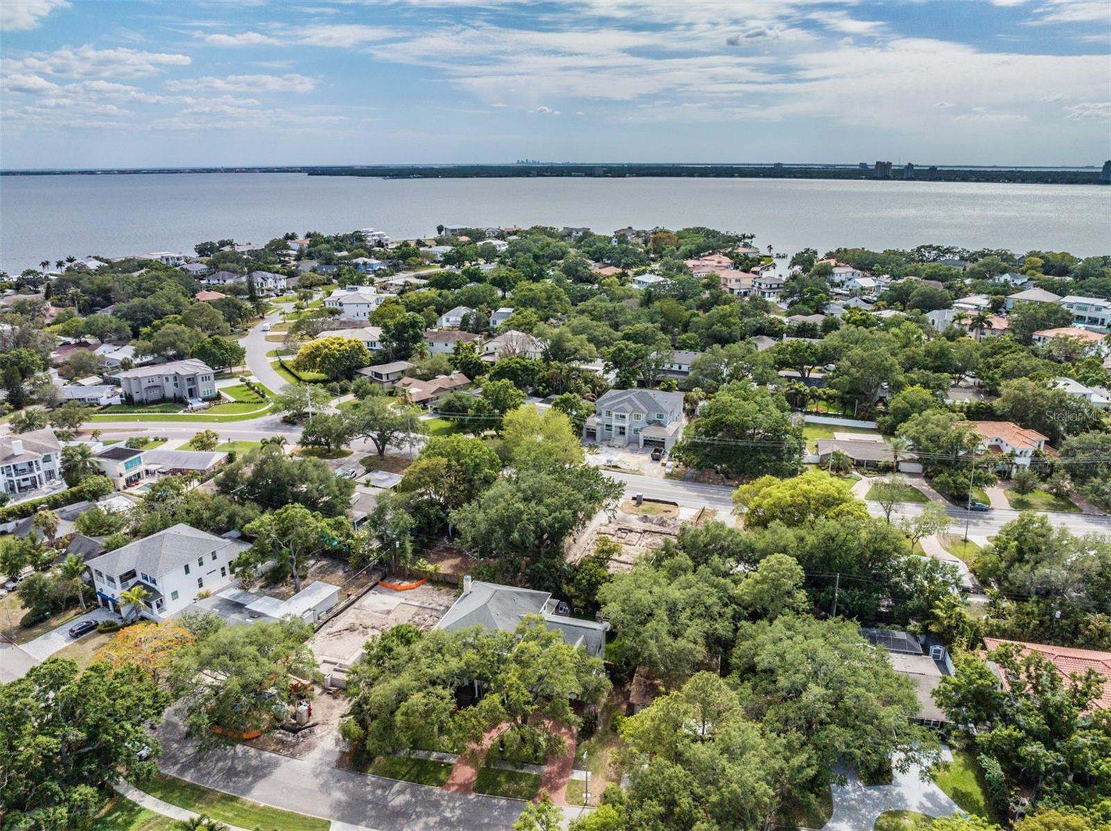 DAVIS ISLANDS - Residential