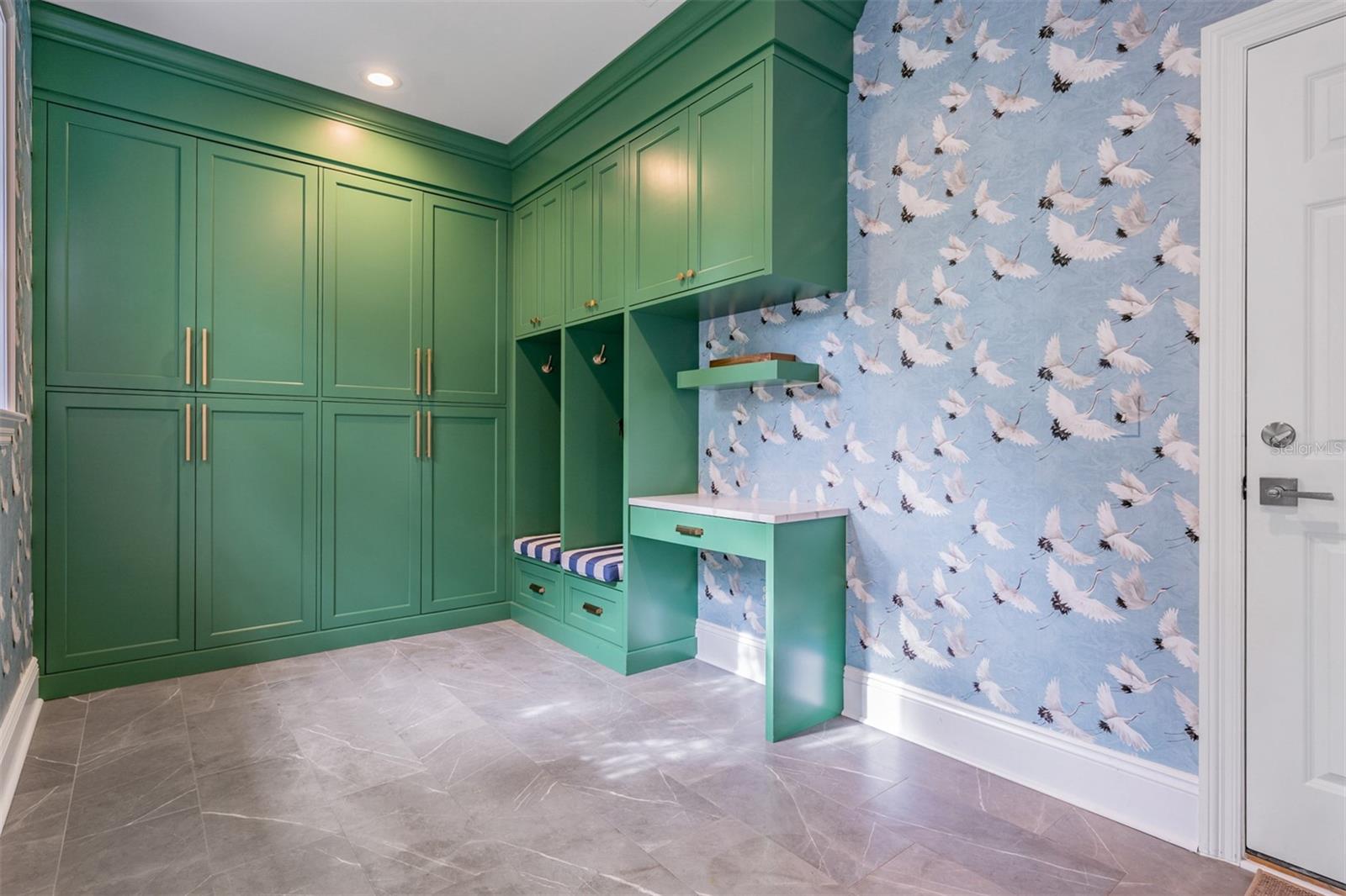 DAVIS ISLANDS - Residential