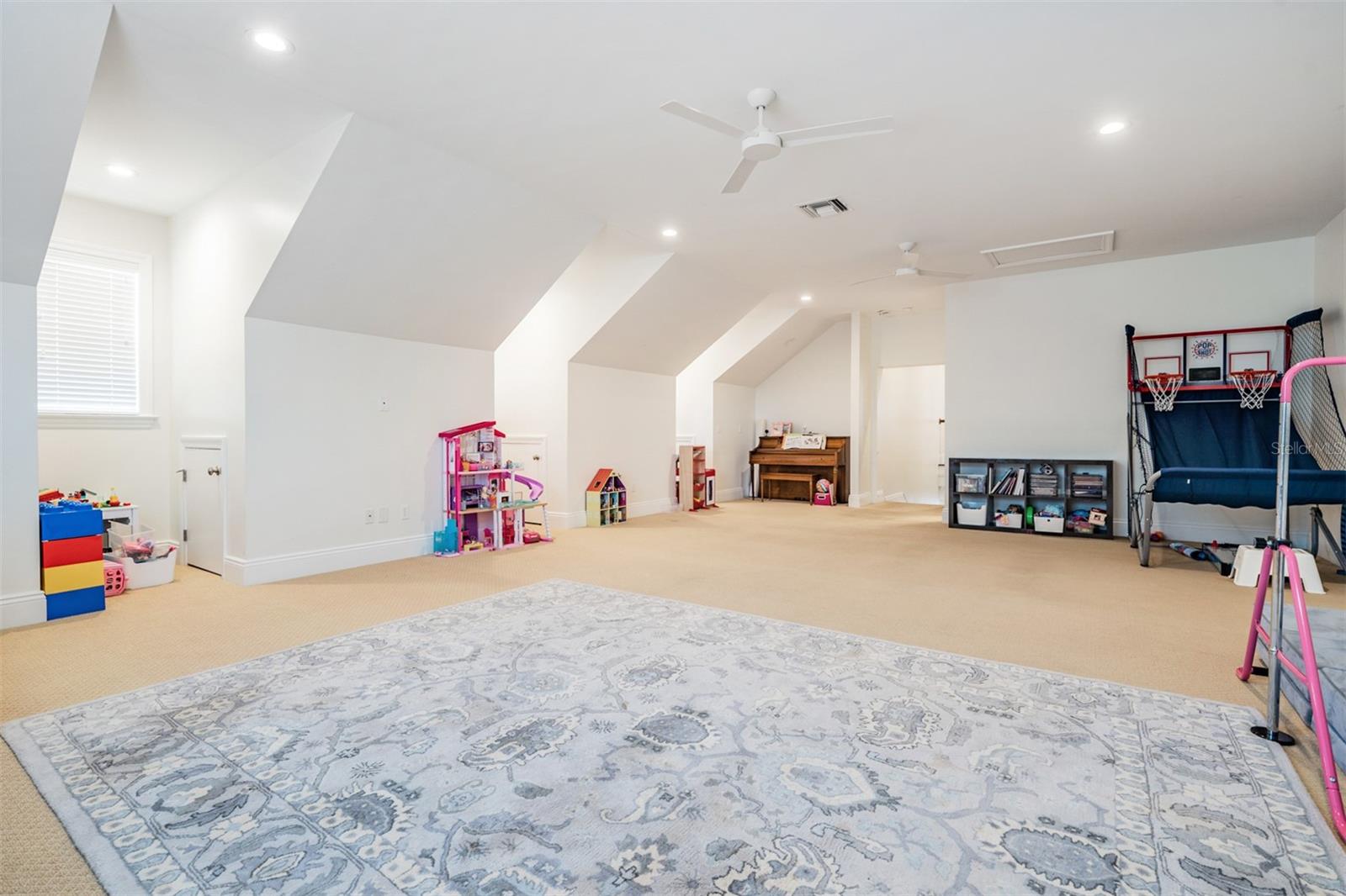 DAVIS ISLANDS - Residential