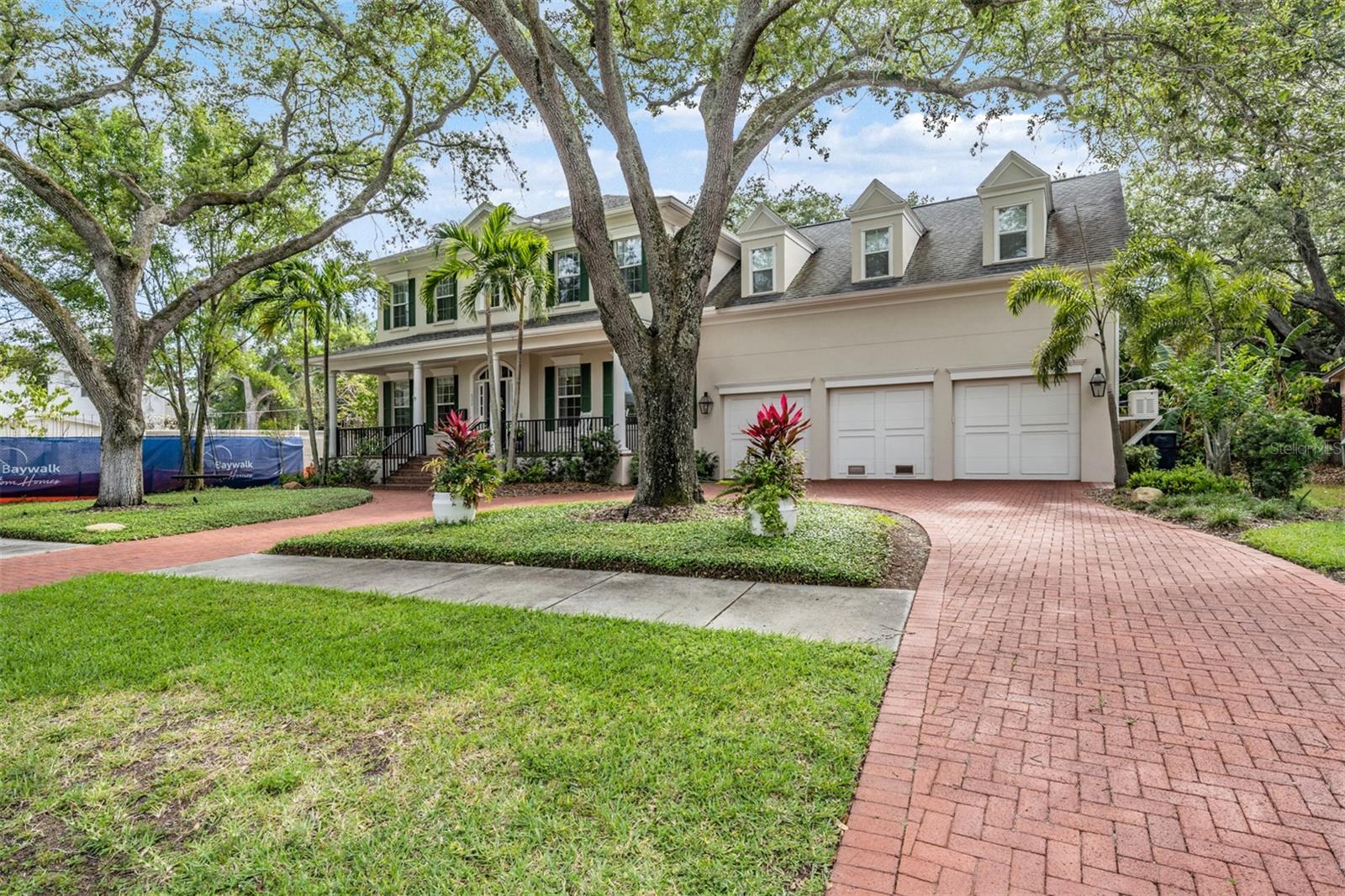 DAVIS ISLANDS - Residential