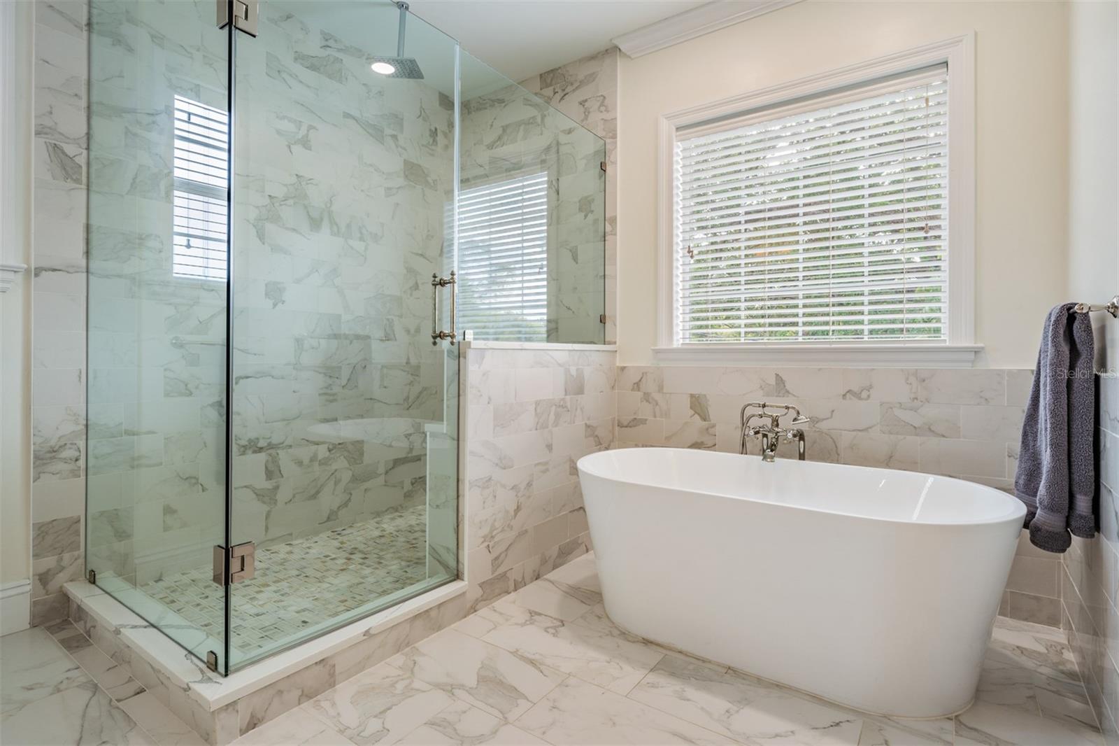 DAVIS ISLANDS - Residential