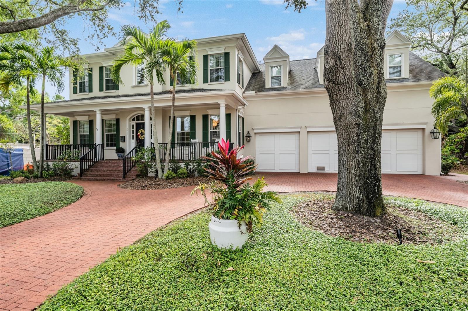 DAVIS ISLANDS - Residential