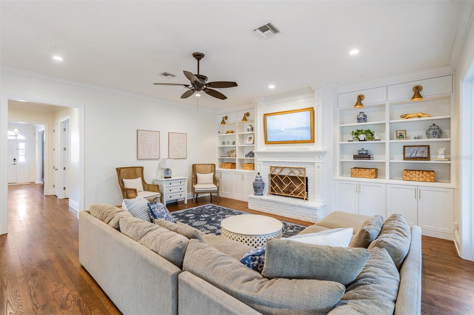 DAVIS ISLANDS - Residential