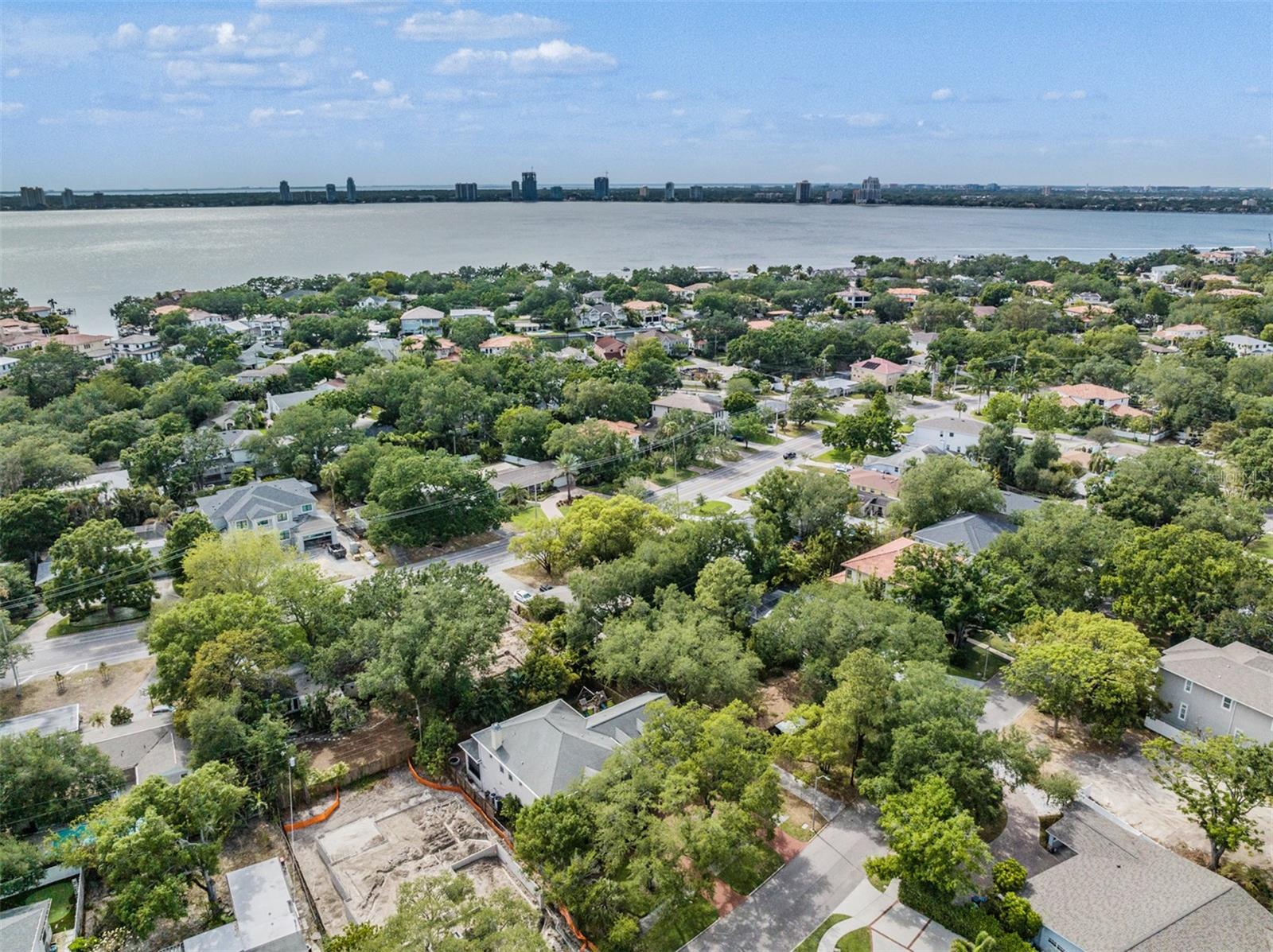 DAVIS ISLANDS - Residential