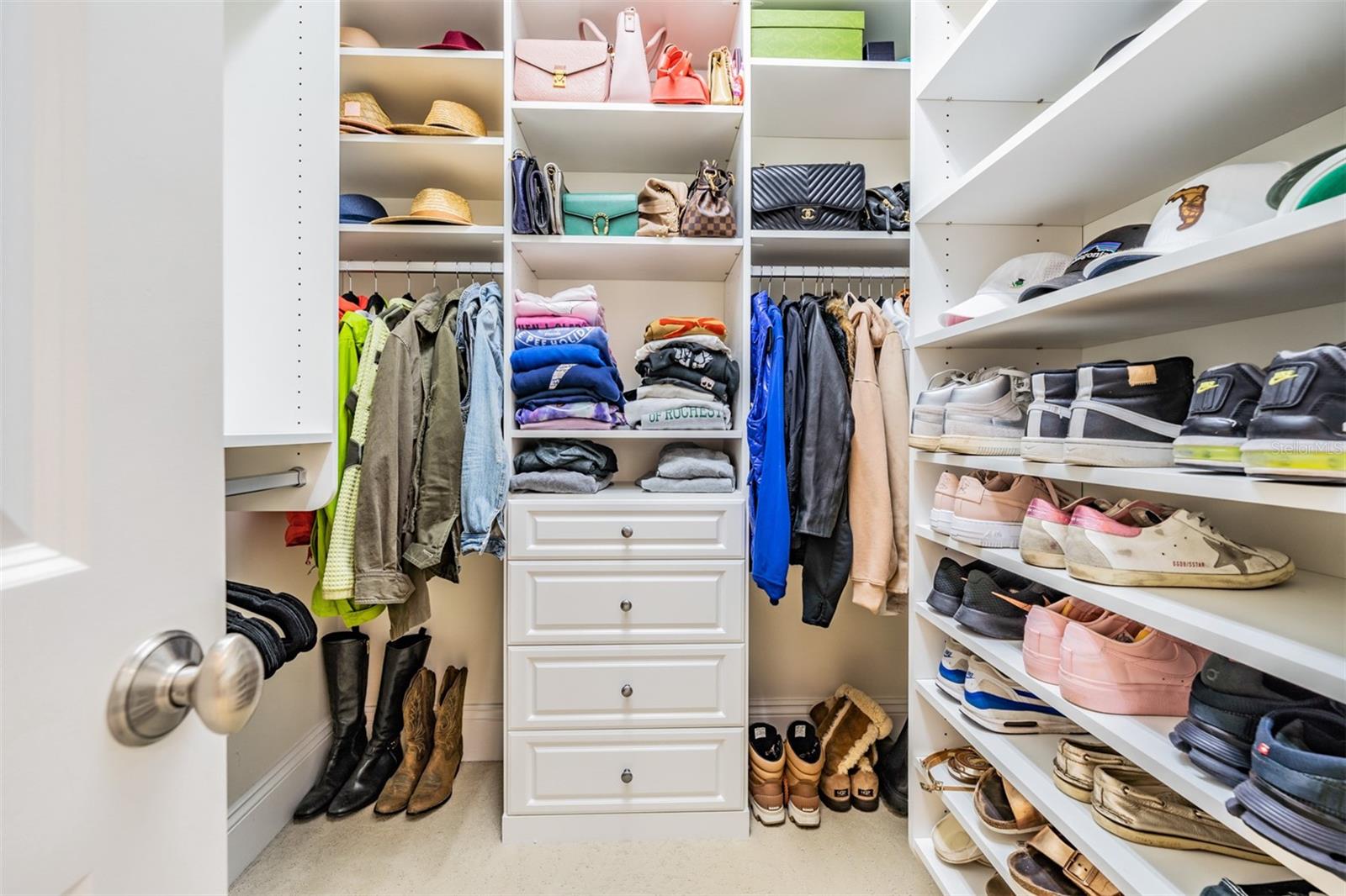 DAVIS ISLANDS - Residential