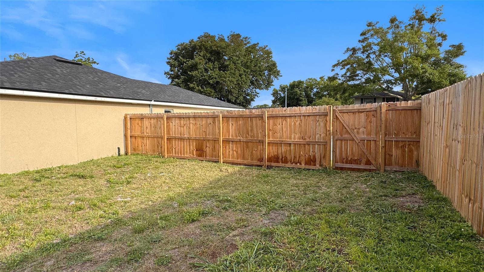 LAKE HOLDEN GROVE - Residential