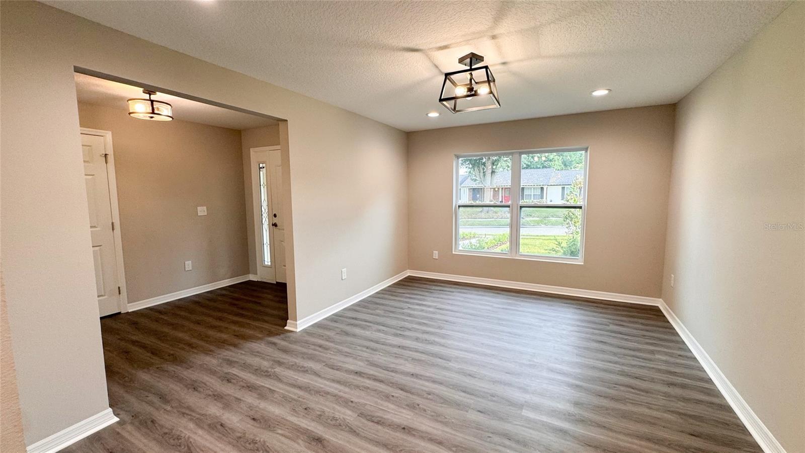 LAKE HOLDEN GROVE - Residential