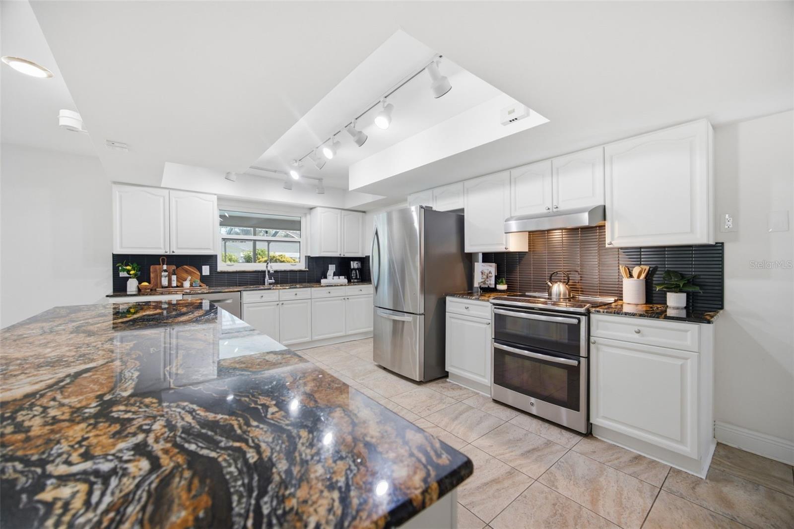 2308 SETON LANE