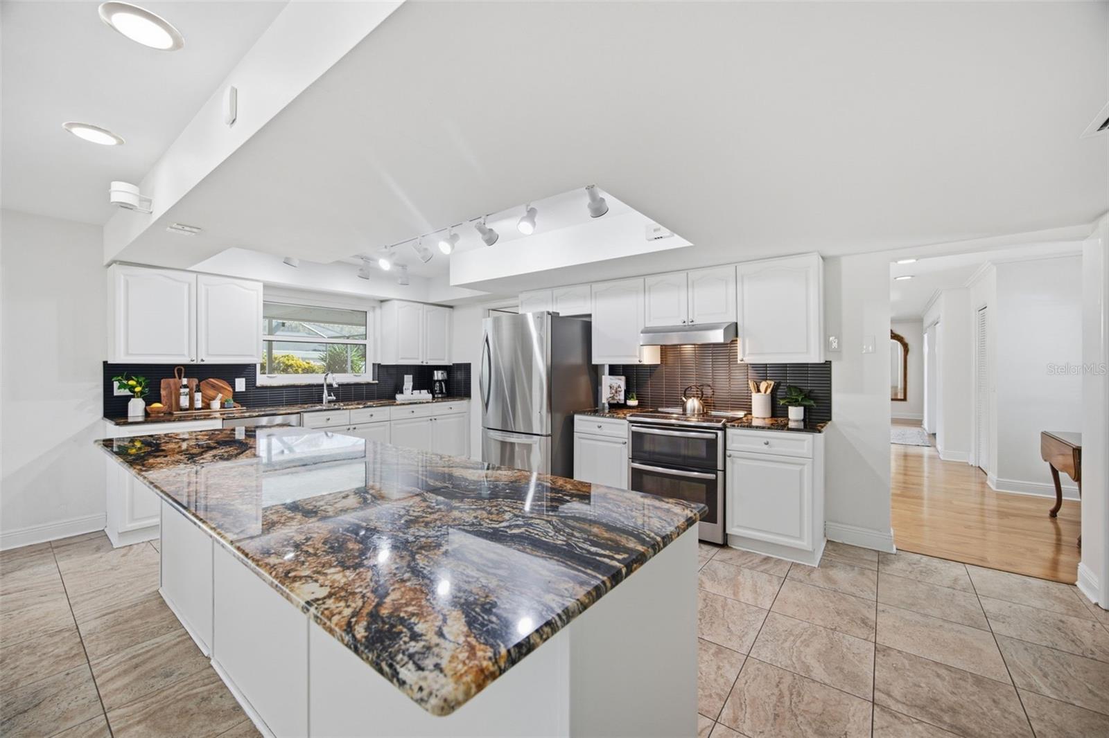 2308 SETON LANE