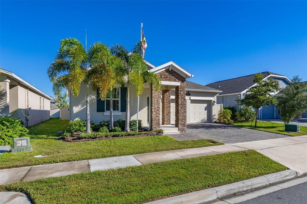 Photo of 1807 Good Neighbor Loop, Kissimmee, FL 34744 (MLS # O6351605)