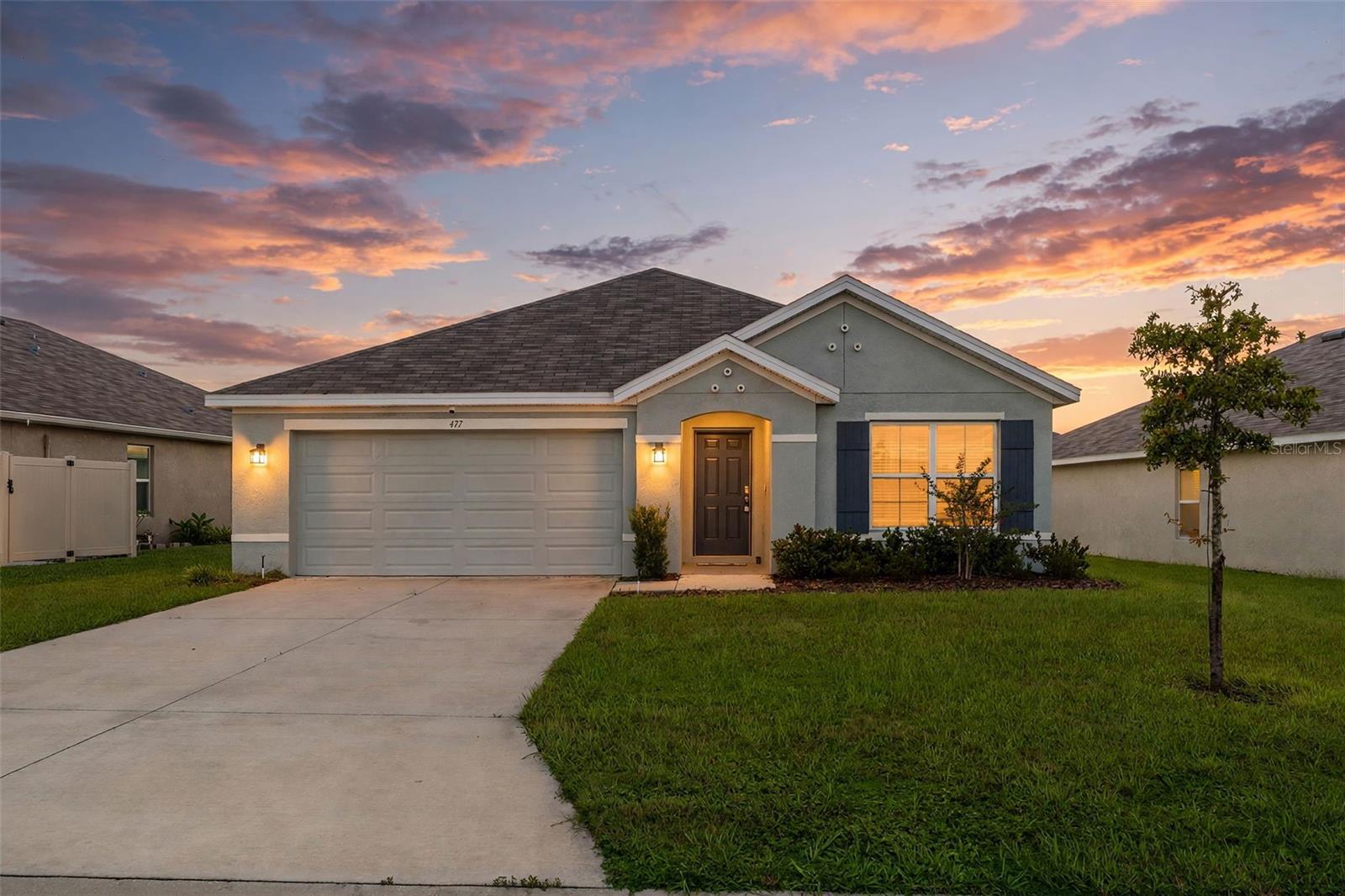 477 W FAIRWAYS VIEW DRIVE
