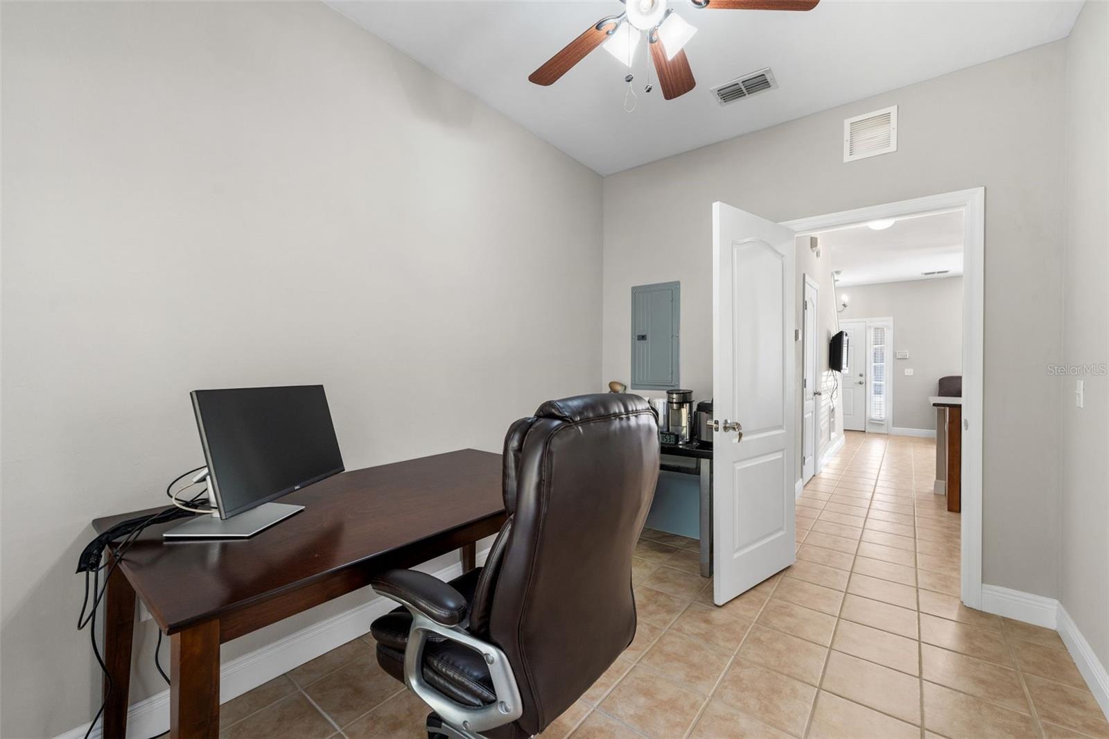 CHASE HOLLOW CONDO - Residential