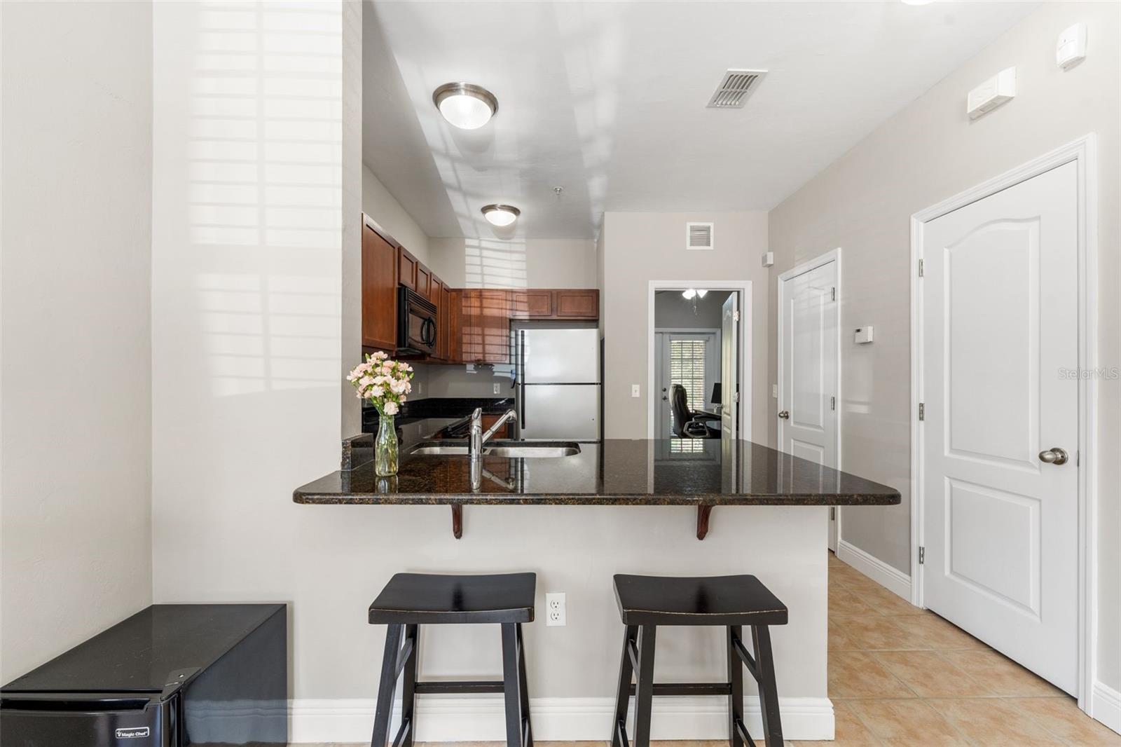 CHASE HOLLOW CONDO - Residential