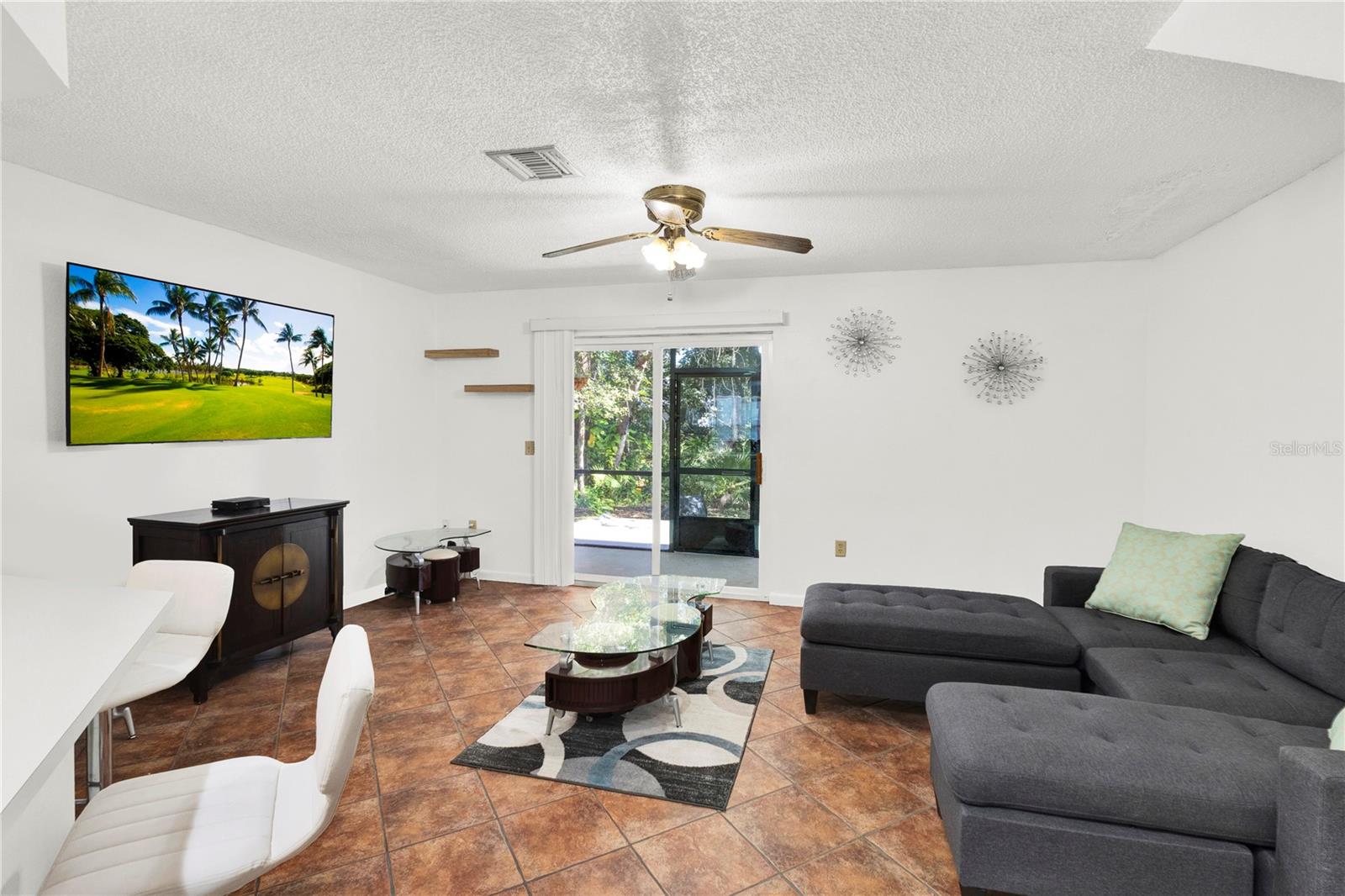 CORDONA PLACE TWNHS - Residential