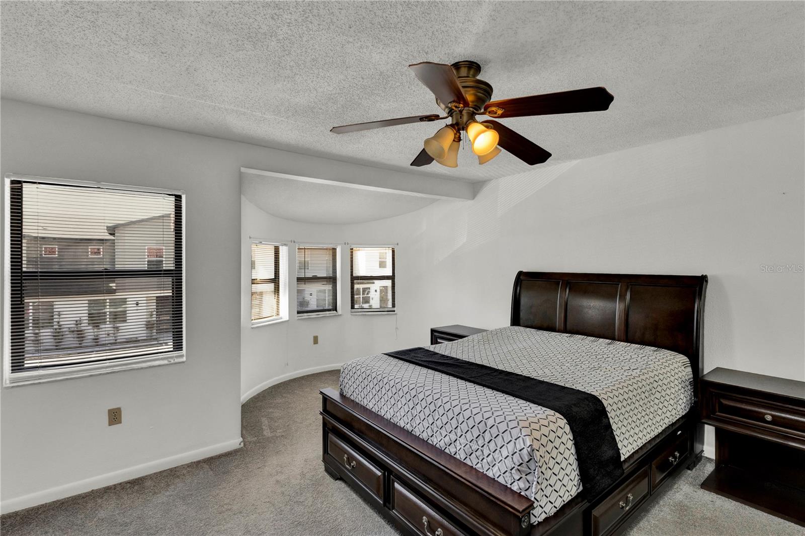 CORDONA PLACE TWNHS - Residential