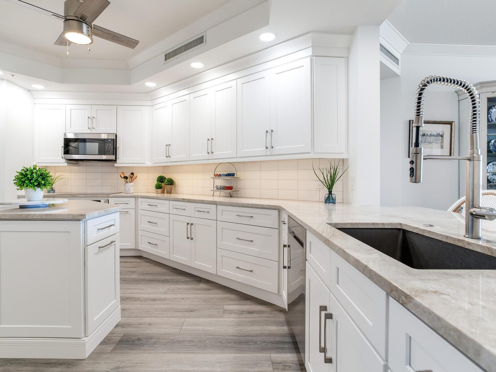 SERENO CONDO - Residential