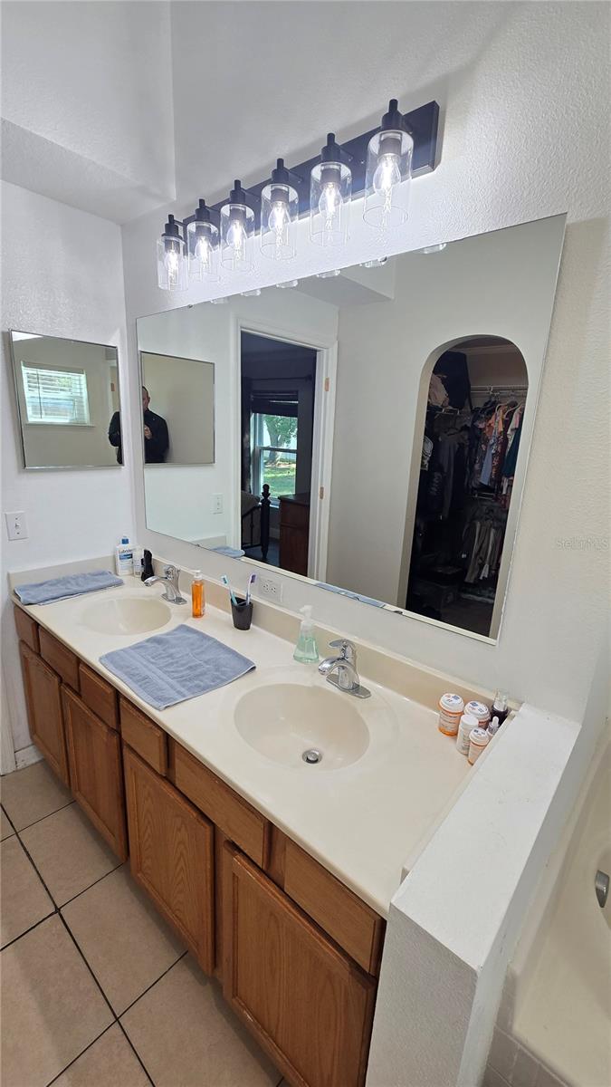 MASCOTTE DUKES LAKE PH 02 - Residential