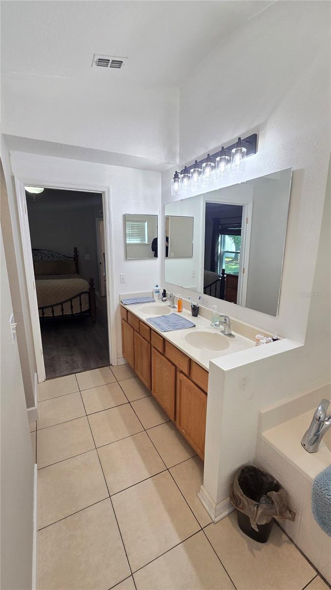 MASCOTTE DUKES LAKE PH 02 - Residential