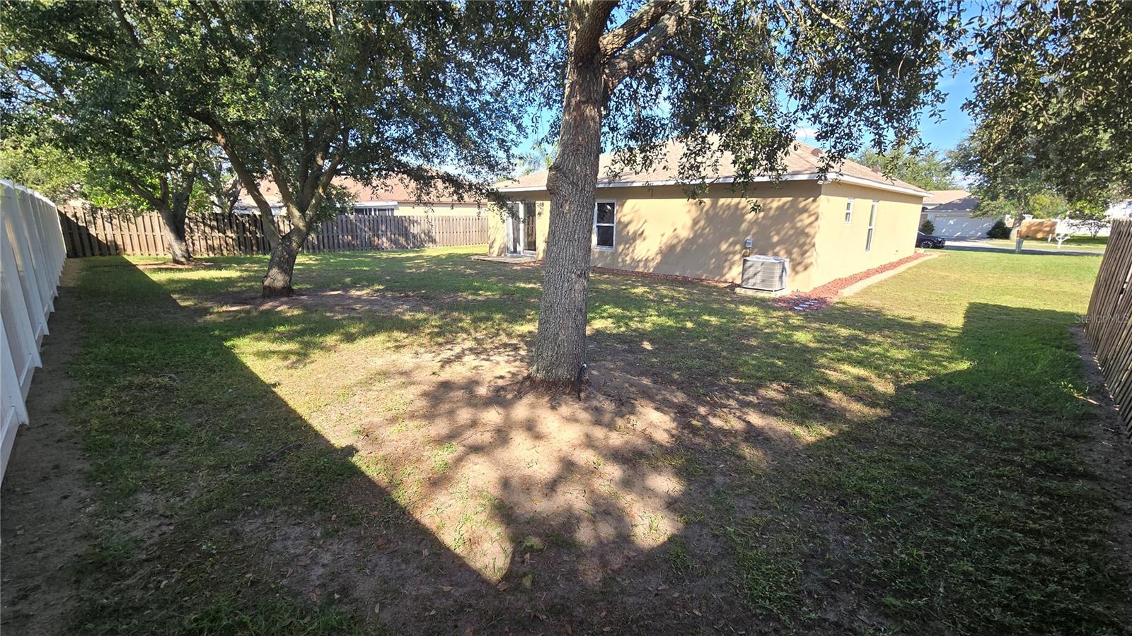 MASCOTTE DUKES LAKE PH 02 - Residential