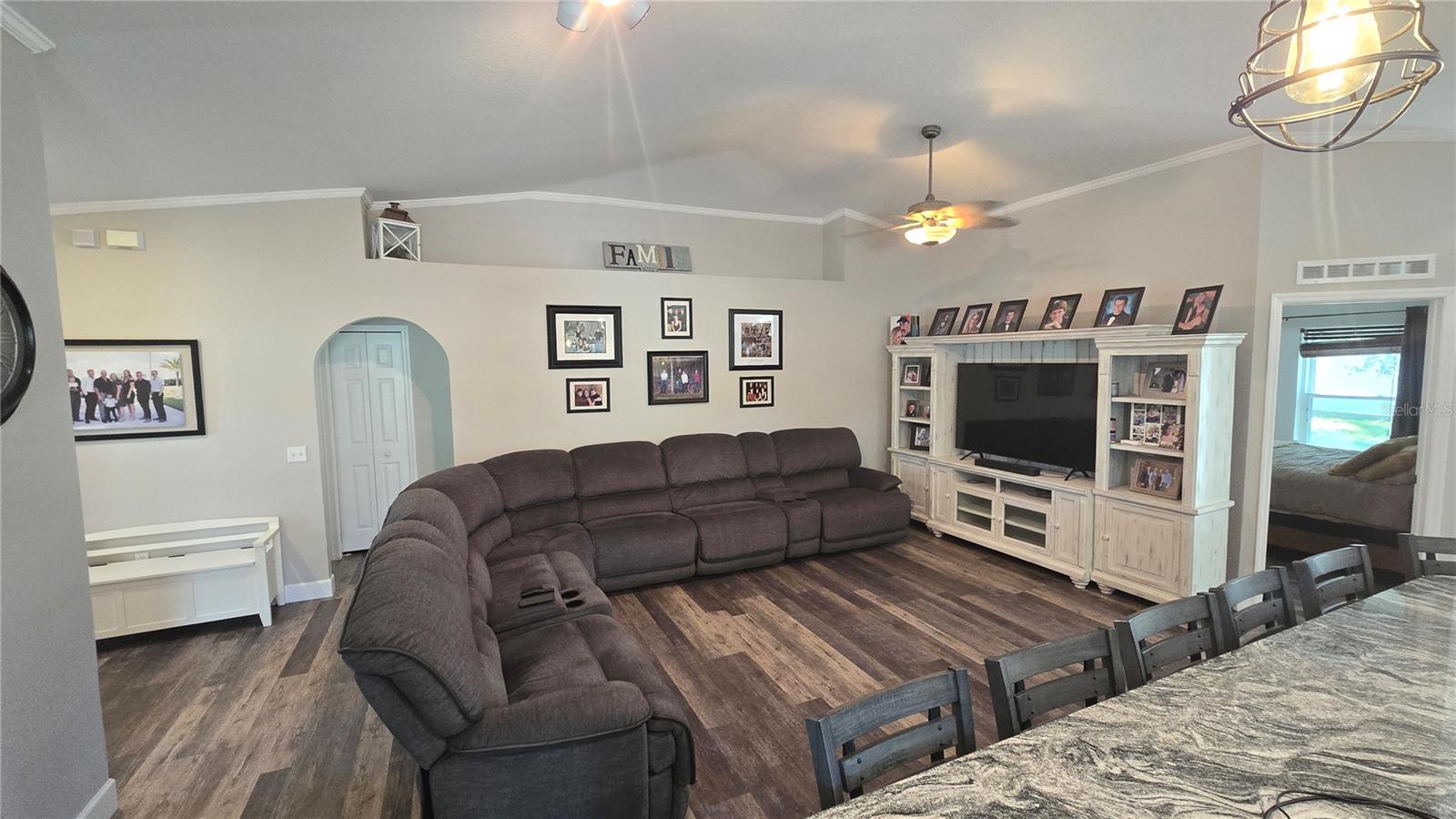 MASCOTTE DUKES LAKE PH 02 - Residential