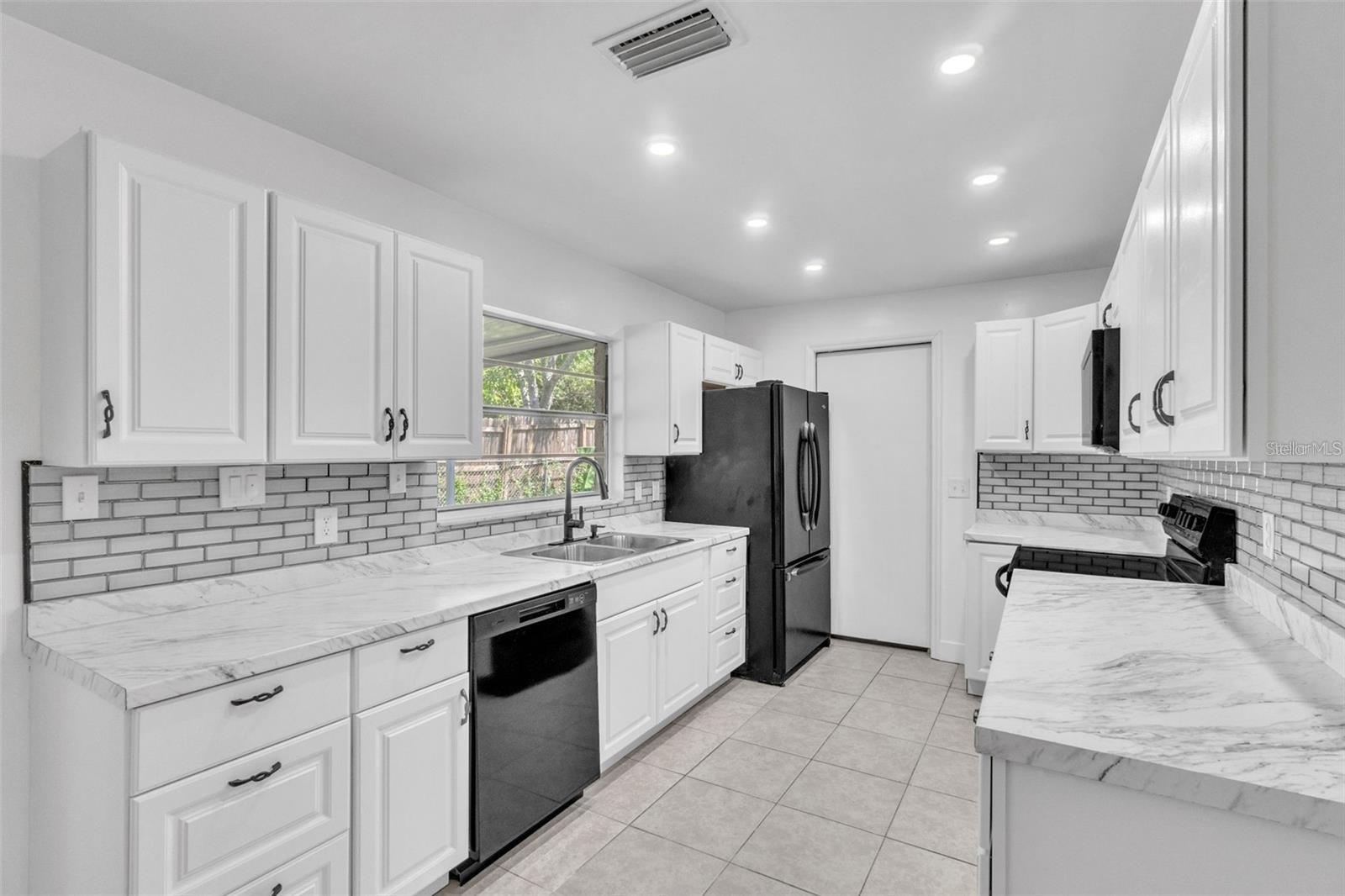 STERLING PARK UNIT 01 - Residential