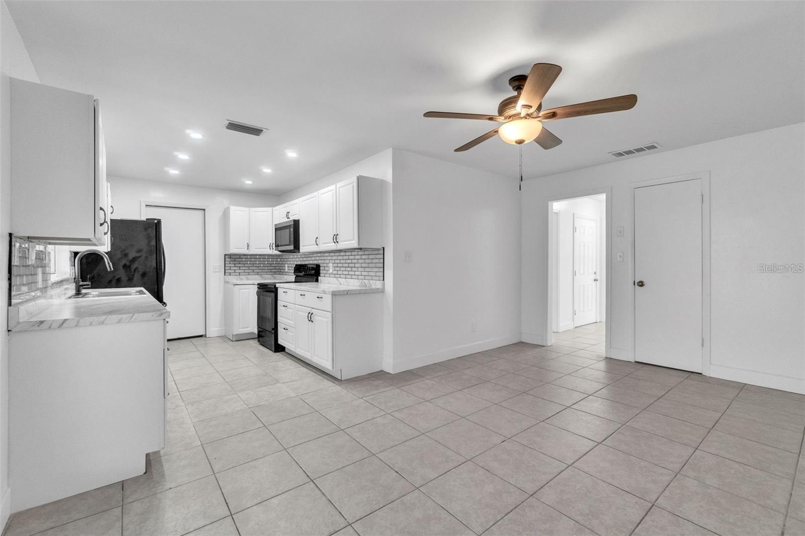 STERLING PARK UNIT 01 - Residential