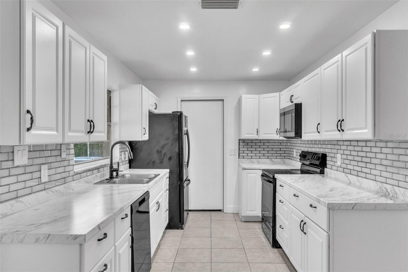 STERLING PARK UNIT 01 - Residential