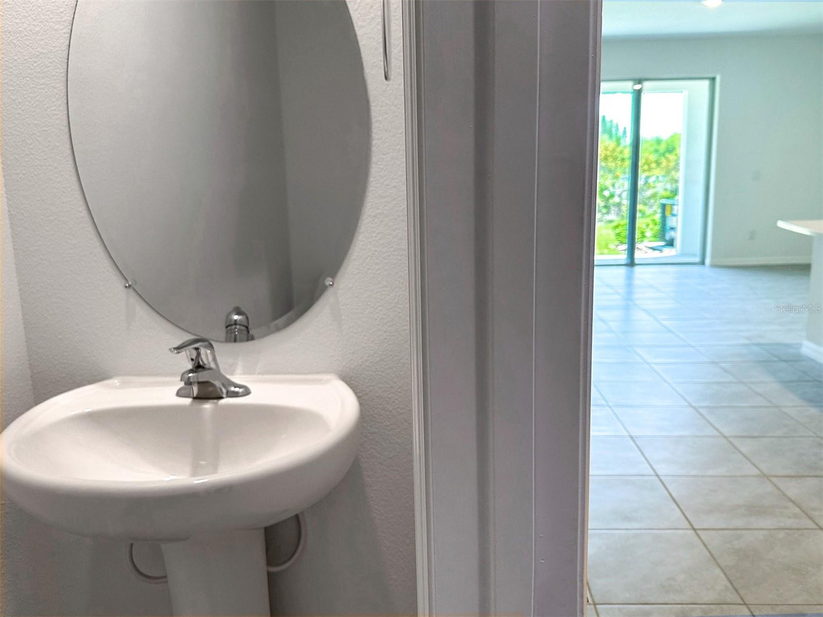 ANGELINE PH 3B-2 - Residential Lease