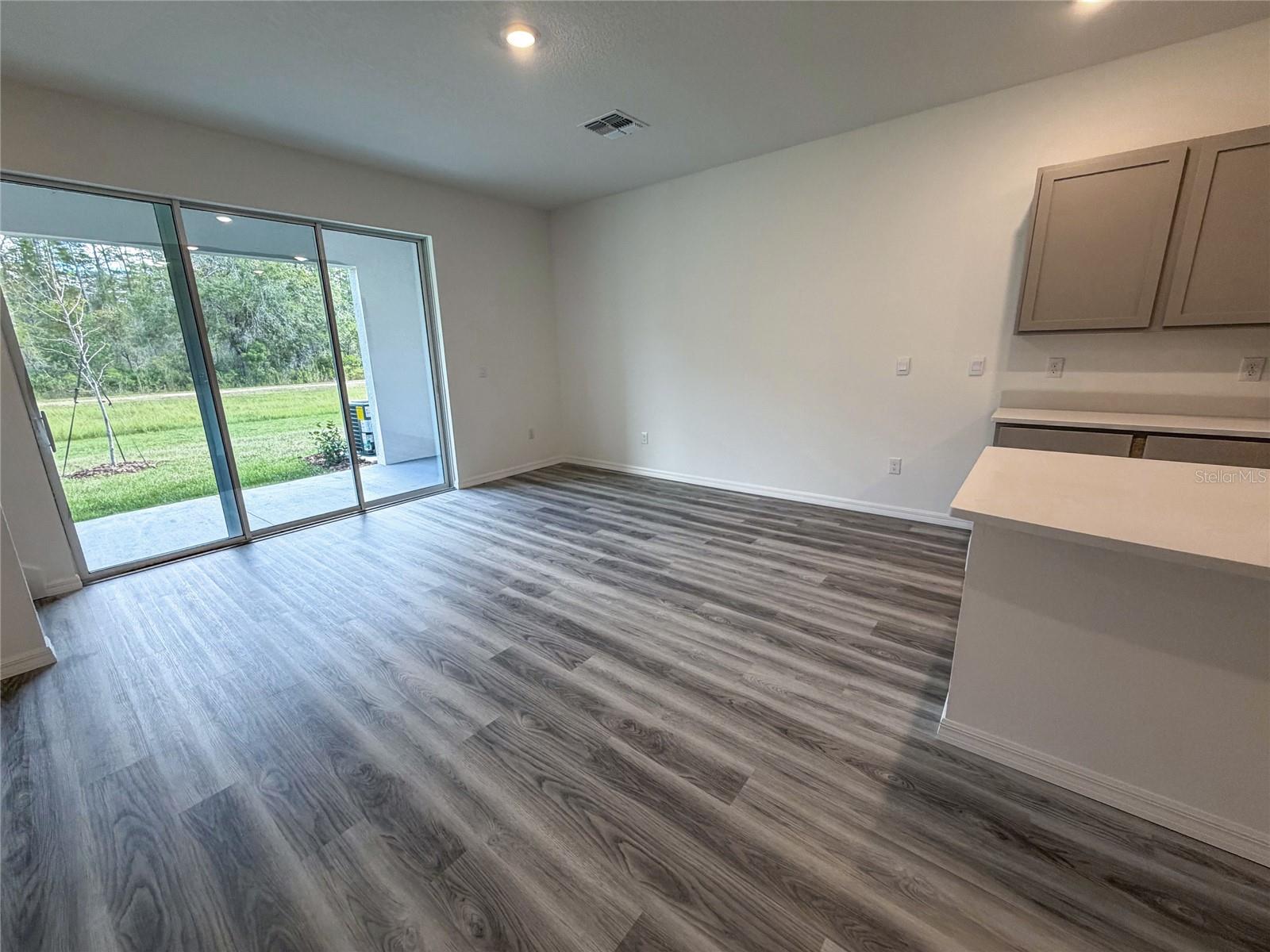 ANGELINE PH 3B-2 - Residential Lease