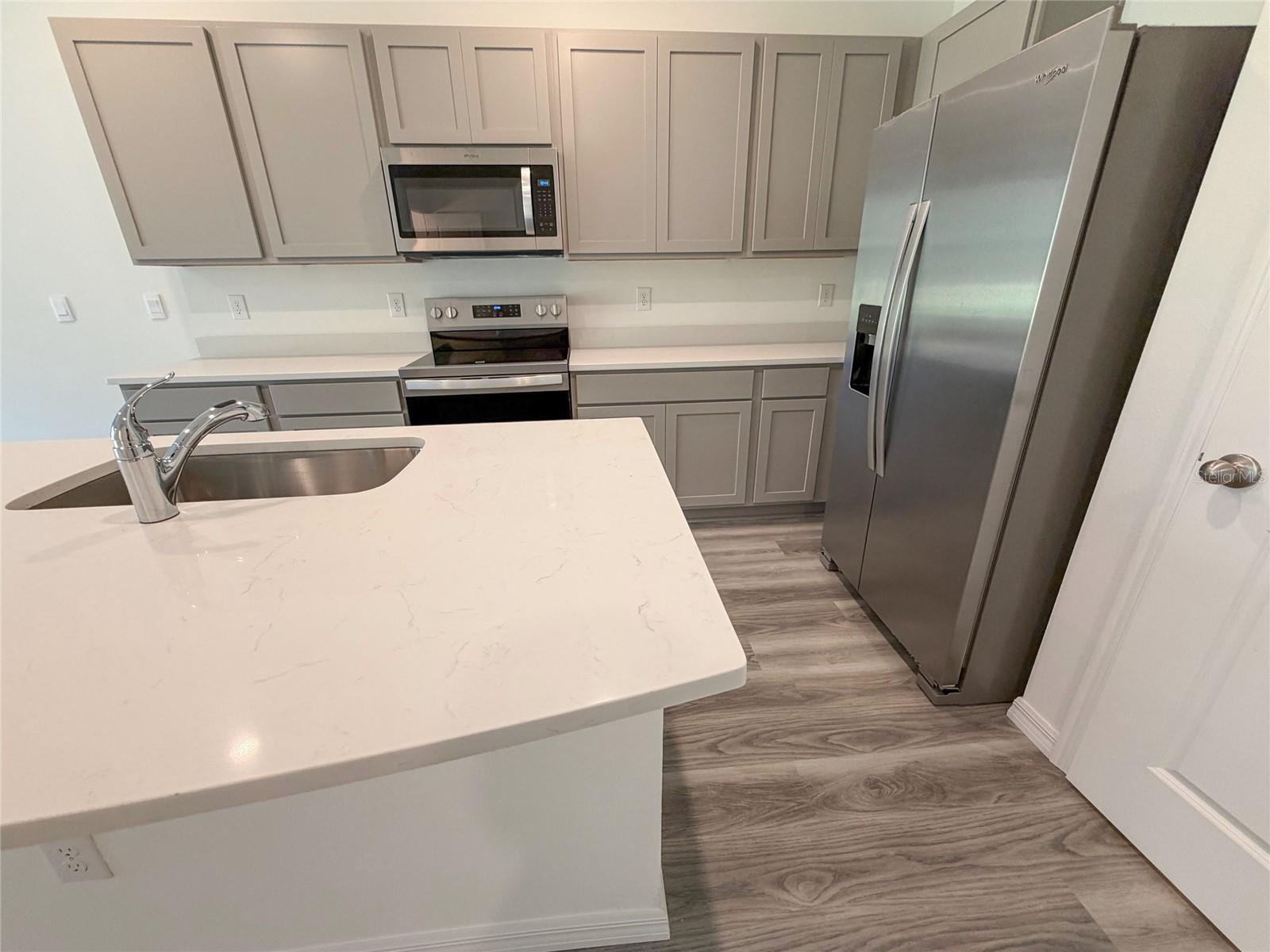 ANGELINE PH 3B-2 - Residential Lease