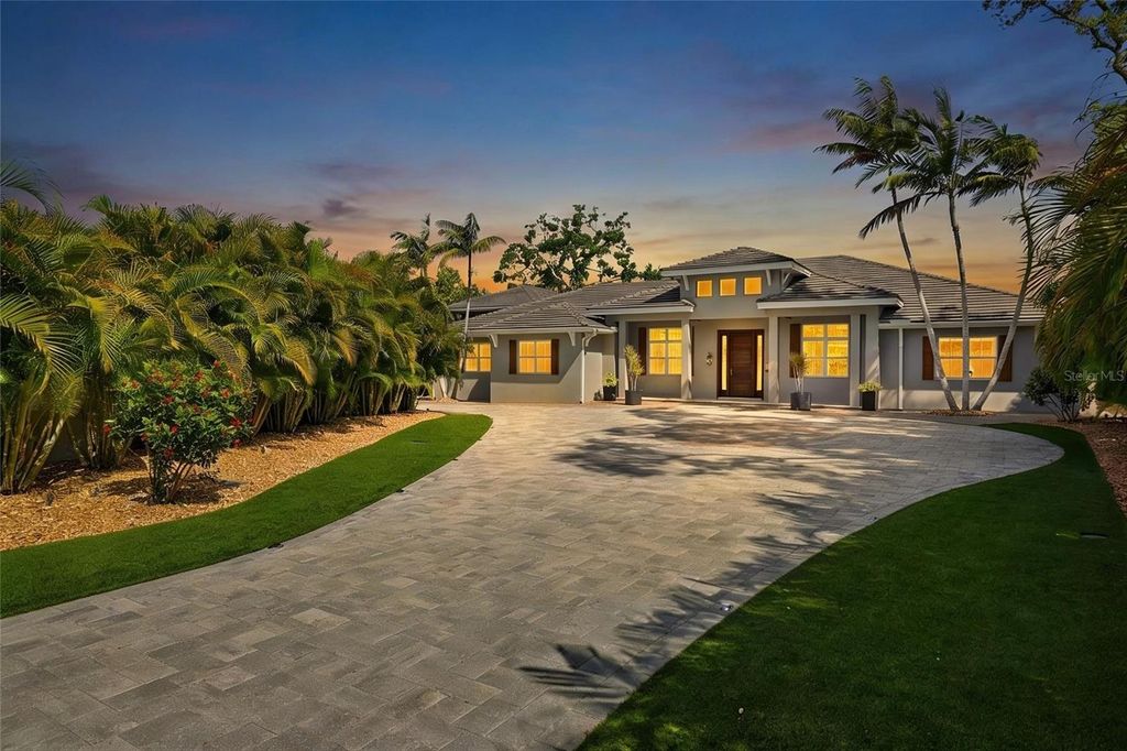 Photo of 1705 Wisconsin Lane, Sarasota, FL 34239 (MLS # A4689693)