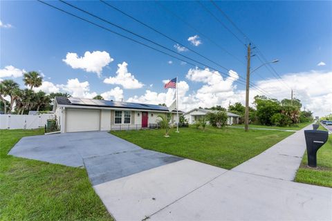 A home in PORT CHARLOTTE