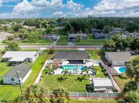 A home in PORT CHARLOTTE