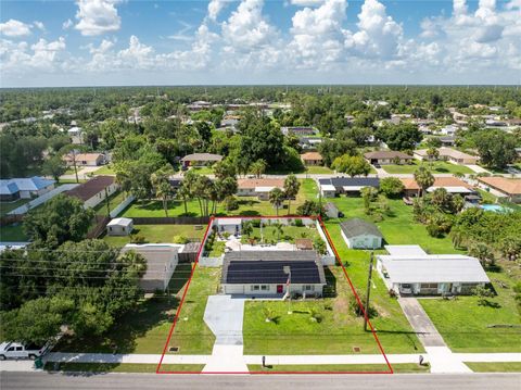 A home in PORT CHARLOTTE