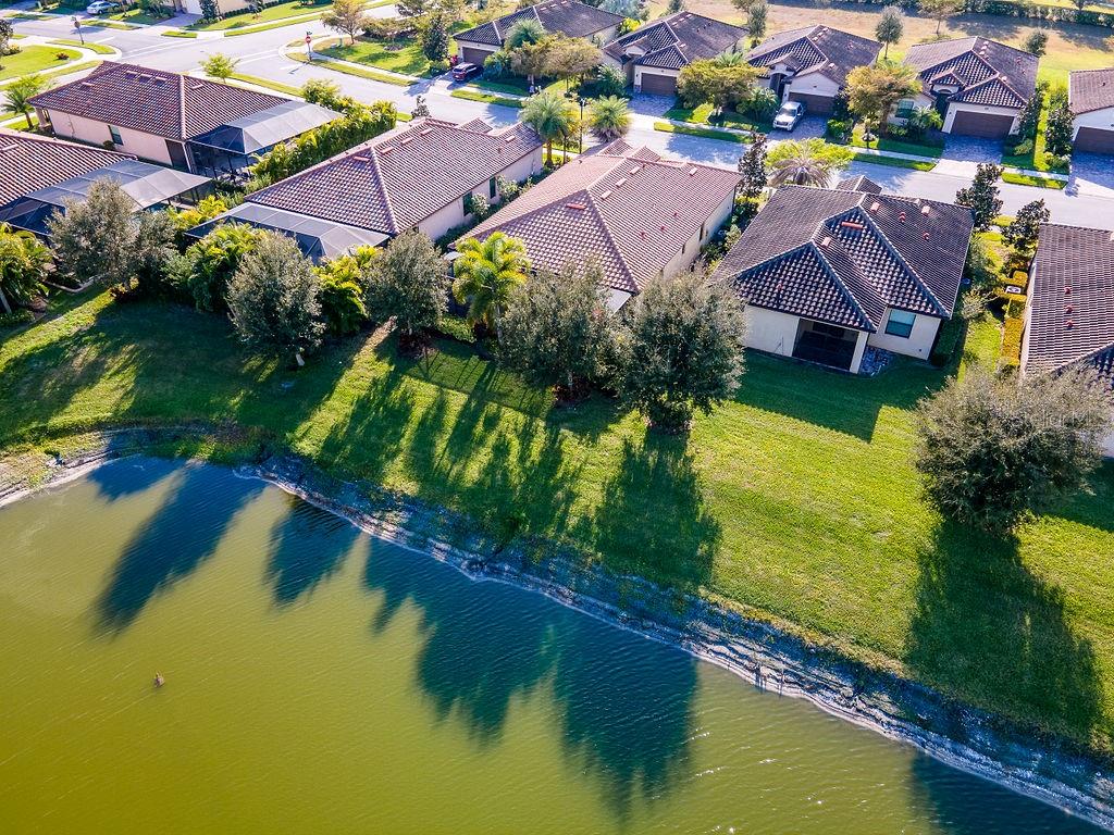 GRAN PARADISO PHASE 1 - Residential Lease