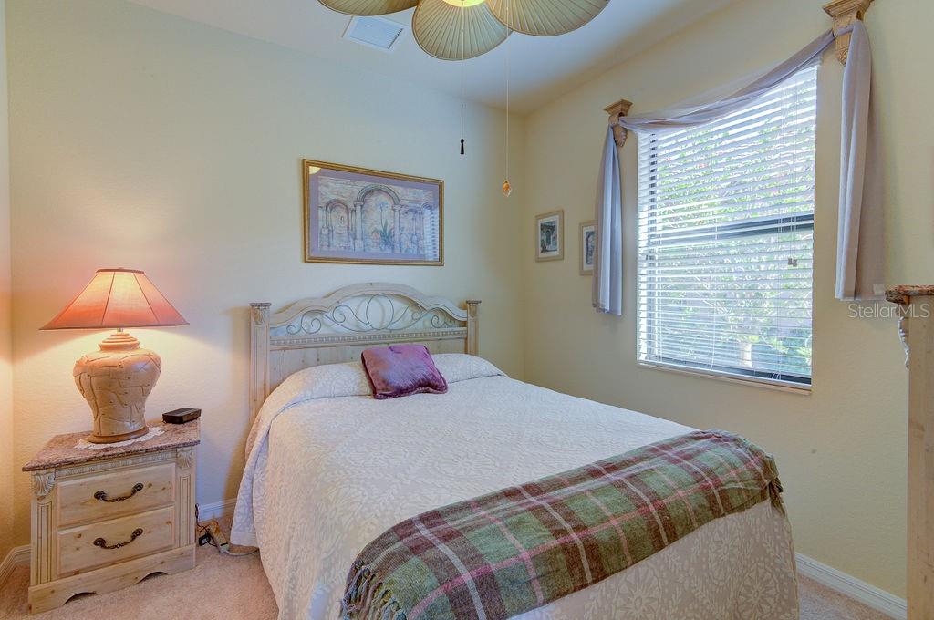 GRAN PARADISO PHASE 1 - Residential Lease
